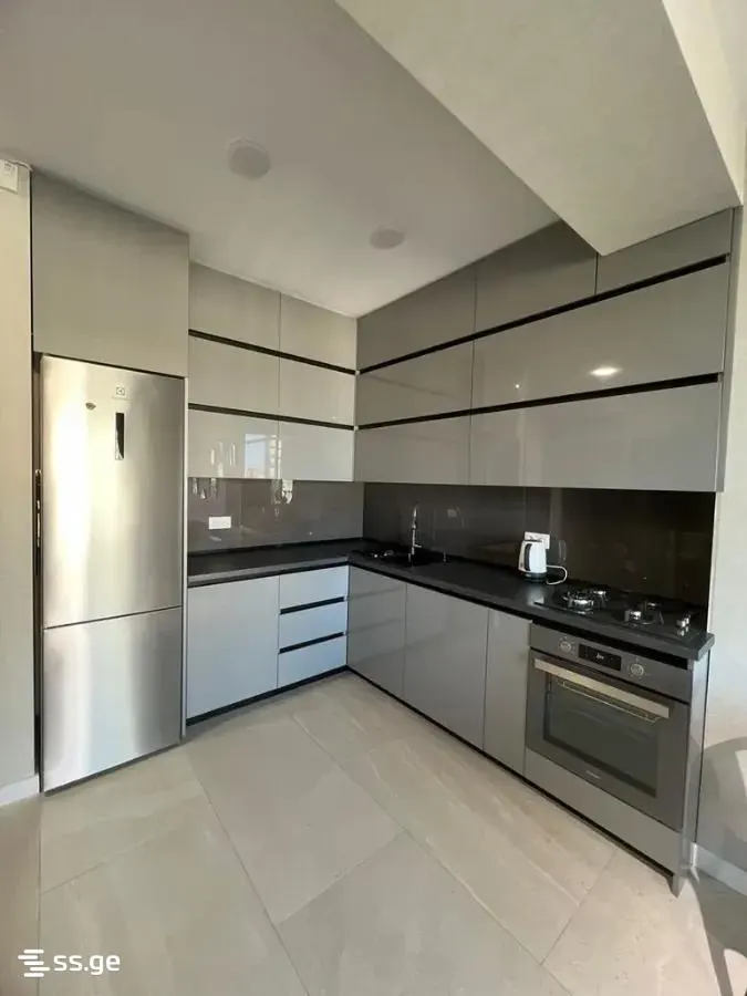ბინა, 2-ოთახიანი, 60 მ², Trump Tower Tbilisi