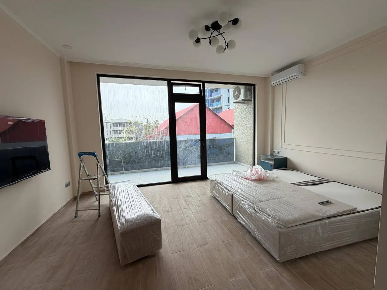 House, 4-room, 185 m²