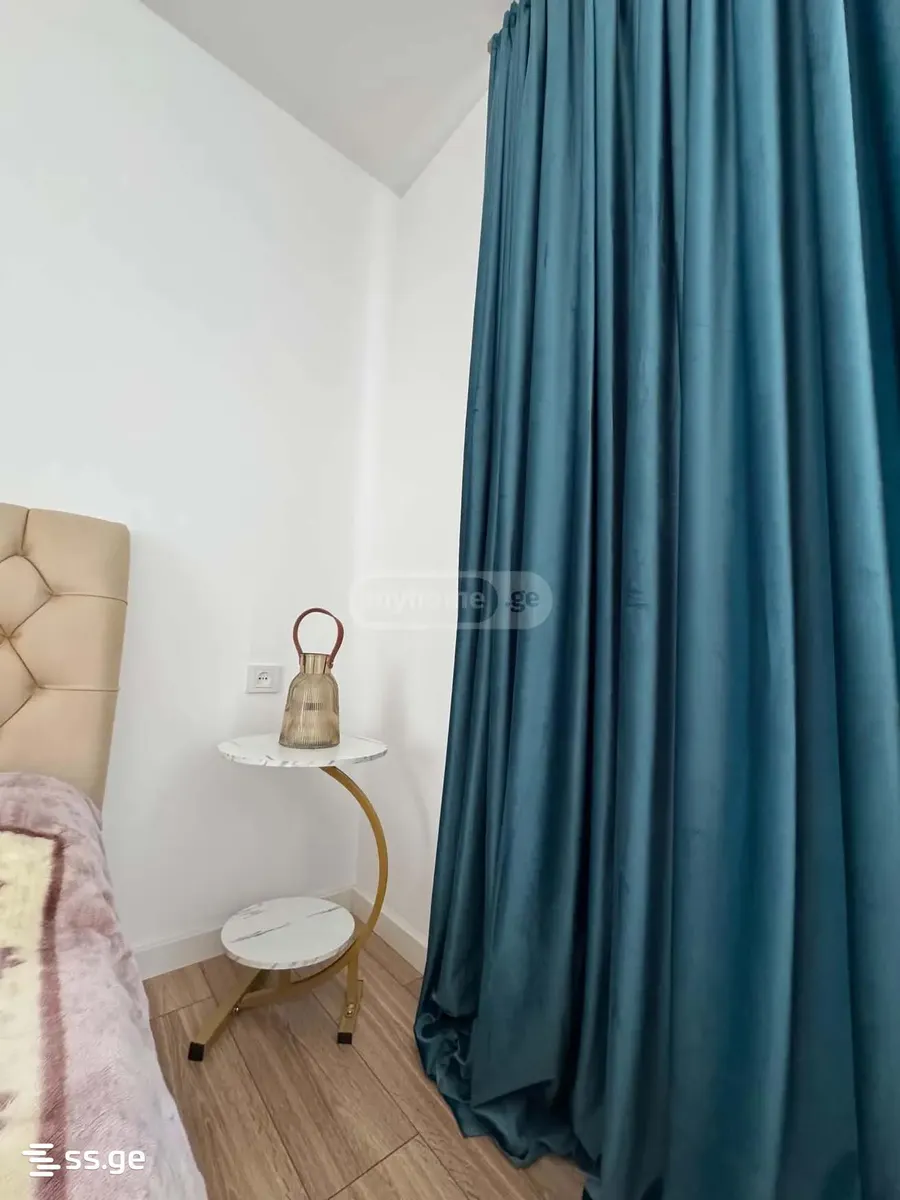 Apartment, 4-room, 80 m²