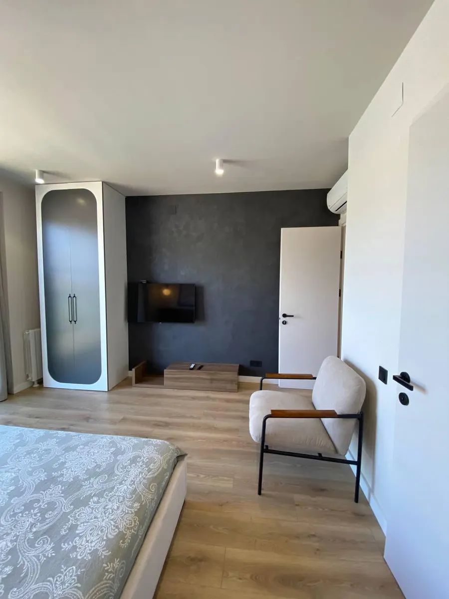 House, 4-room, 145 m²