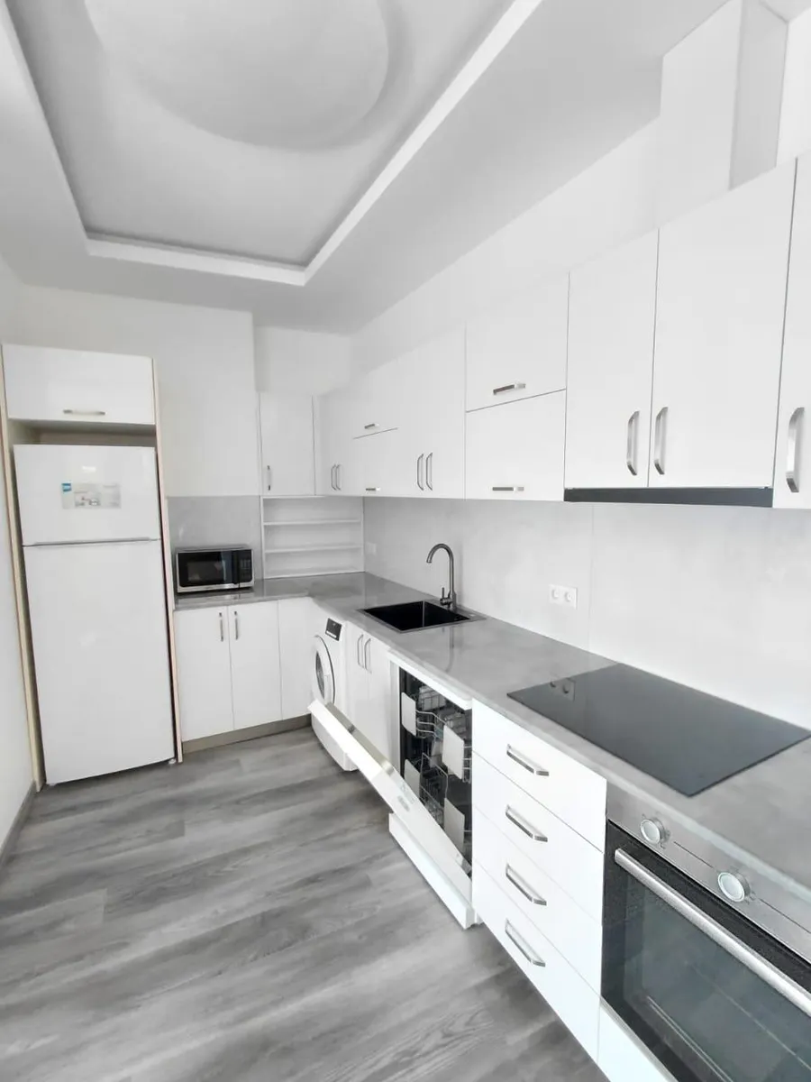 Квартира, 2-комн., 50 м², Metro City Residence