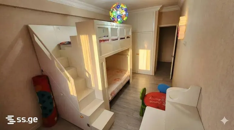 Apartment, 5-room, 155 m²