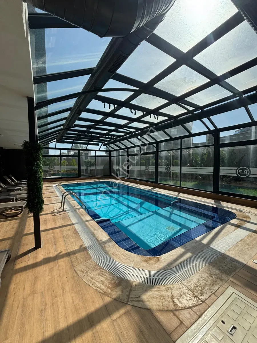 Apartment, 4-room, 145 m²