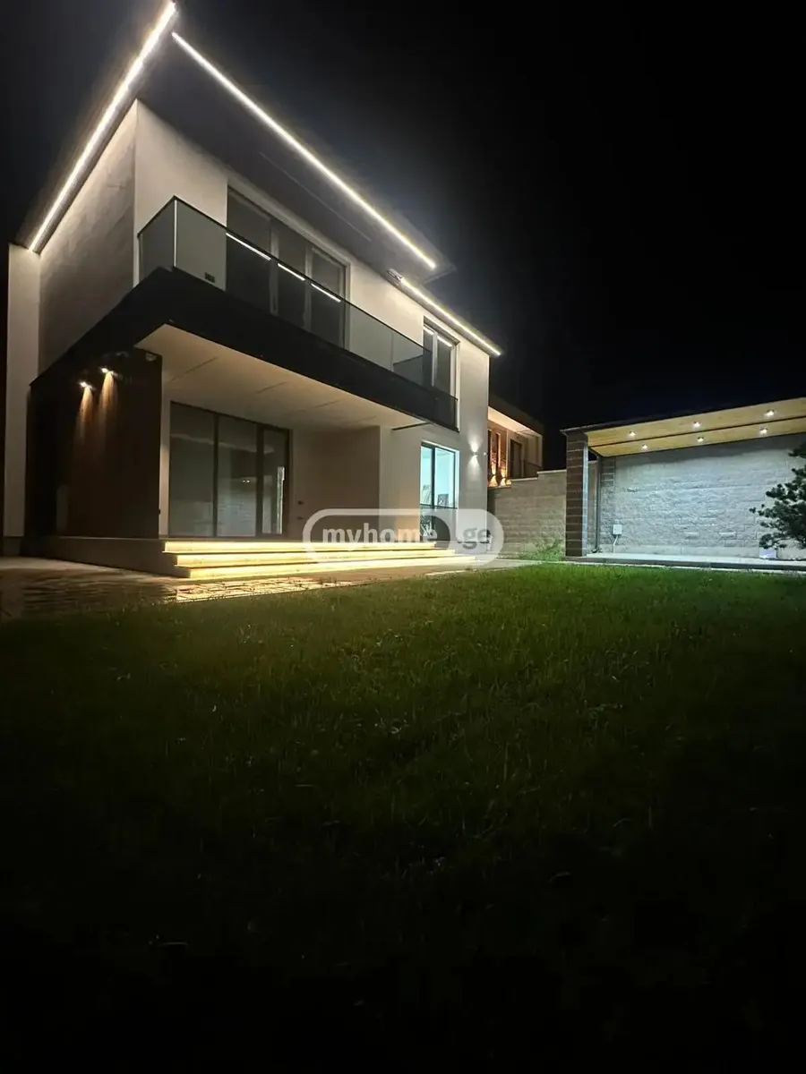 Дом, 5-комн., 328 м²