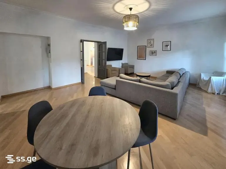 Apartment, 4-room, 120 m²