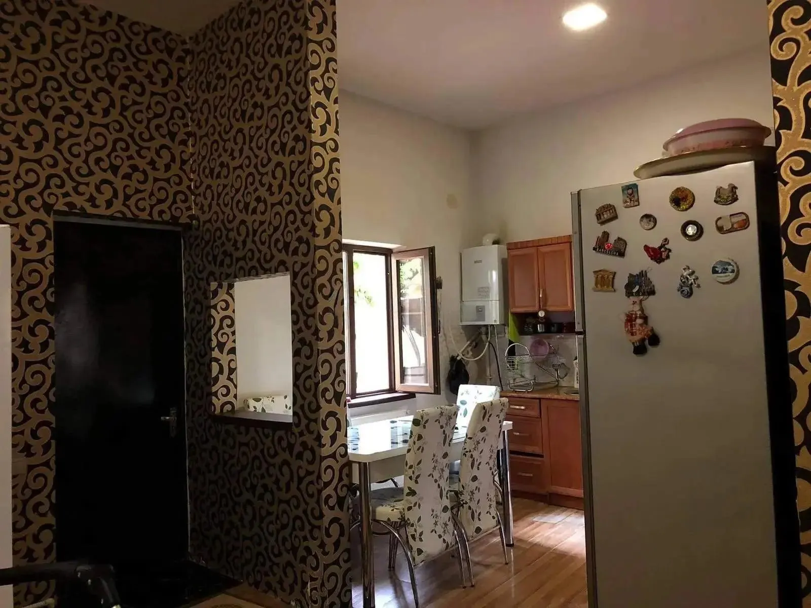 Дом, 4-комн., 270 м²