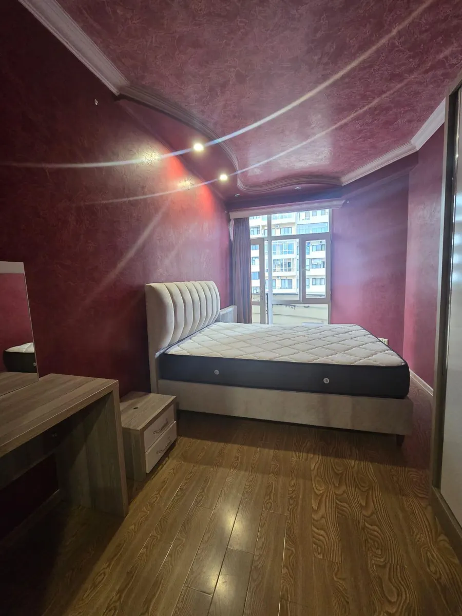 Квартира, 4-комн., 140 м²