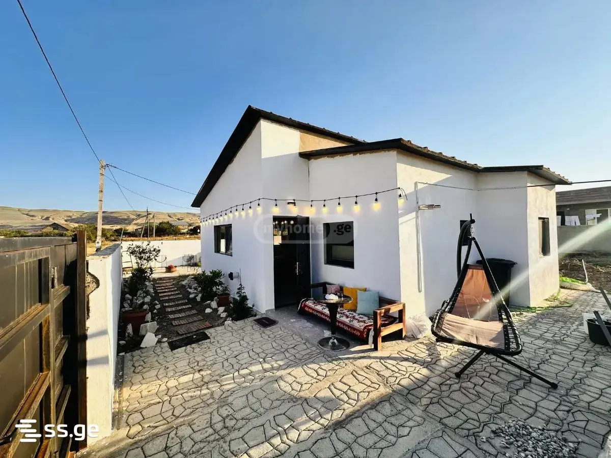 House, 2-room, 60 m²
