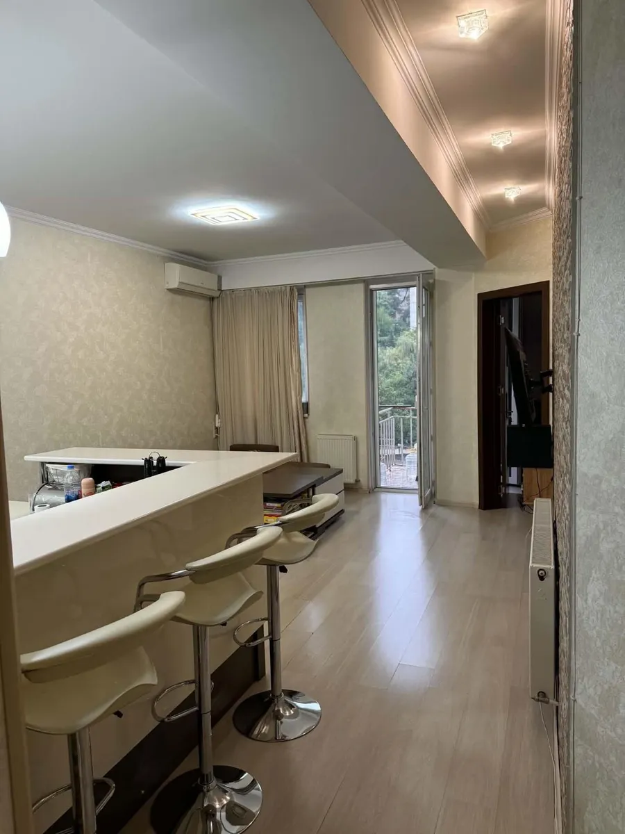 Квартира, 3-комн., 70 м²