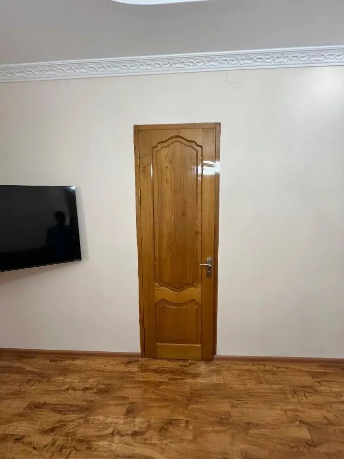 House, 5-room, 300 m²