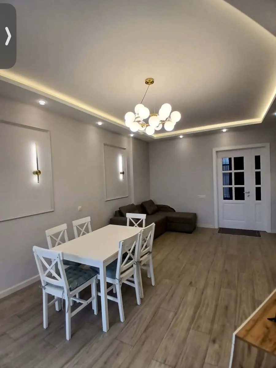 Квартира, 4-комн., 105 м²