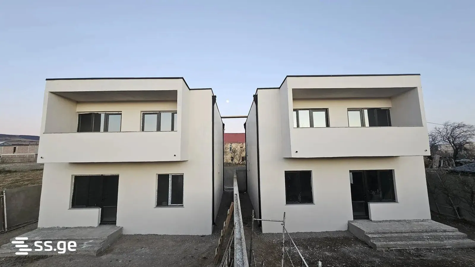 Дом, 5-комн., 180 м²