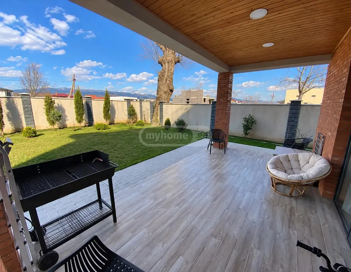 House, 5-room, 246 m²