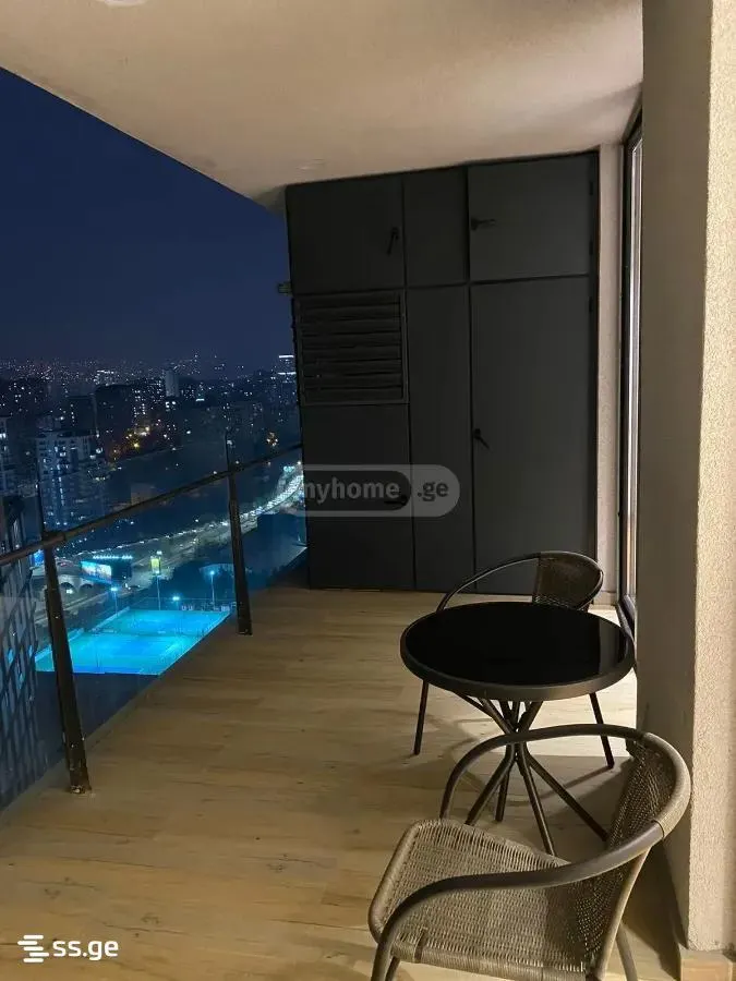 Apartment, 2-room, 60 m²