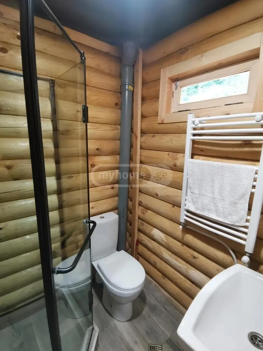 House, 5-room, 450 m²