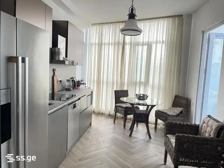 Квартира, 4-комн., 85 м²