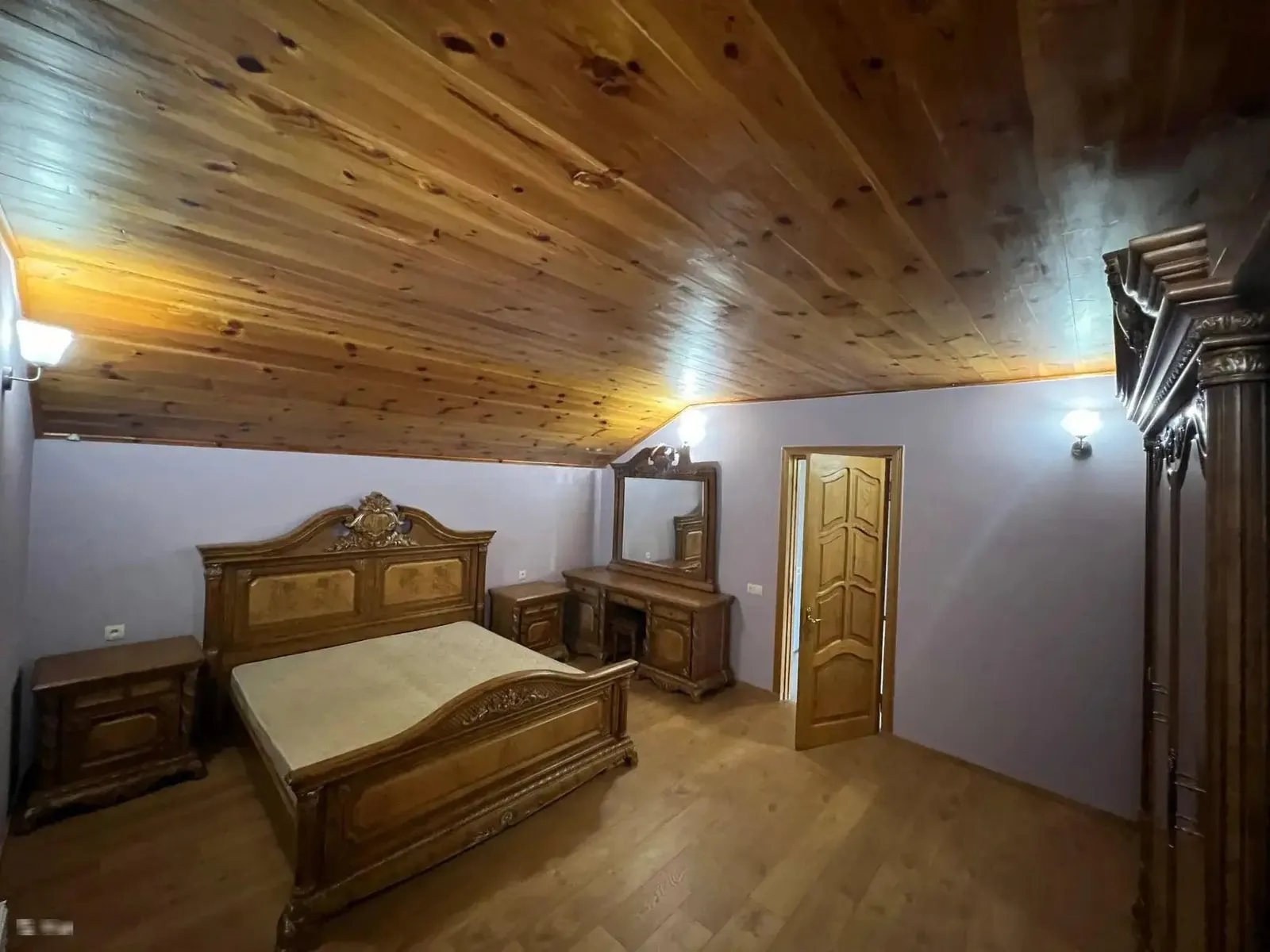 Дом, 6-комн., 550 м²