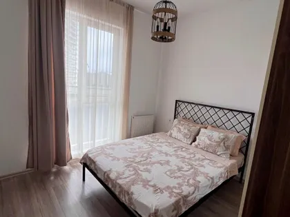 Квартира, 3-комн., 57.3 м²