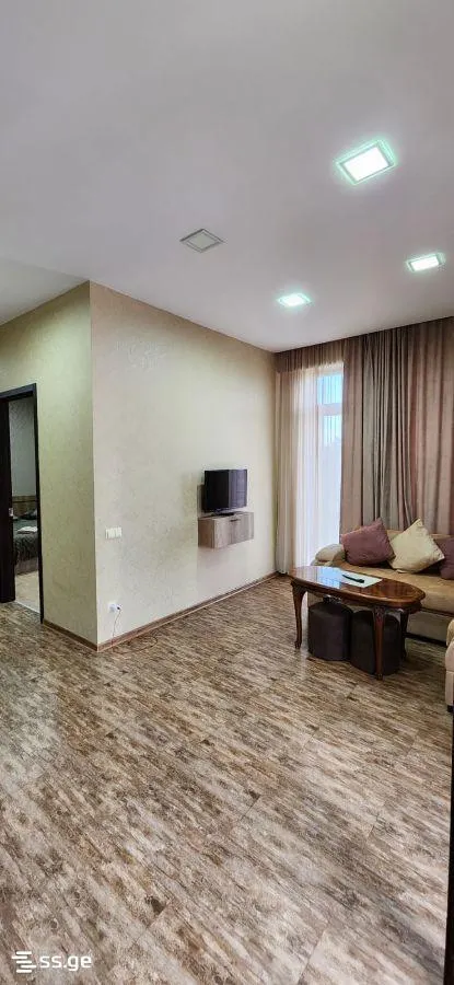 Квартира, 1-комн., 50 м²