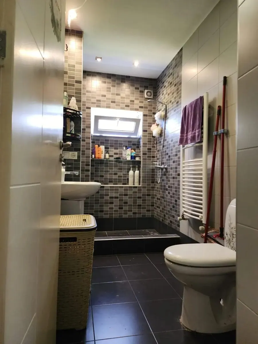 Дом, 7-комн., 240 м²