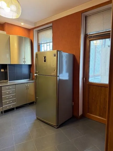 Квартира, 3-комн., 124 м²