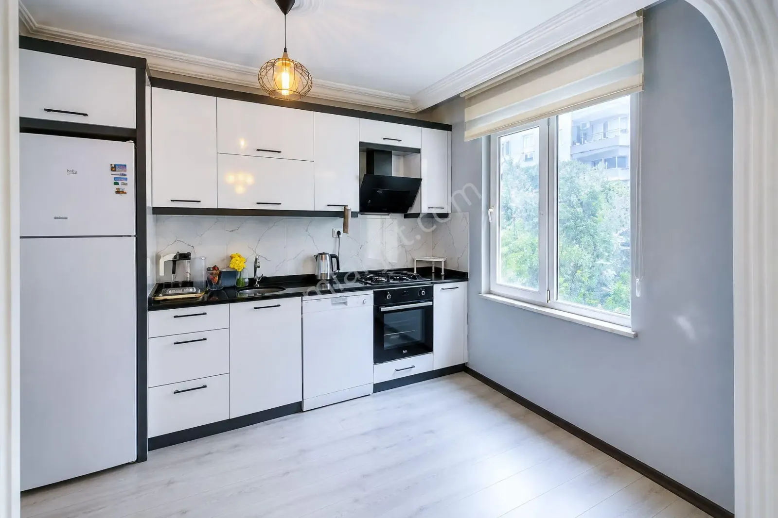Apartment, 3-room, 120 m²