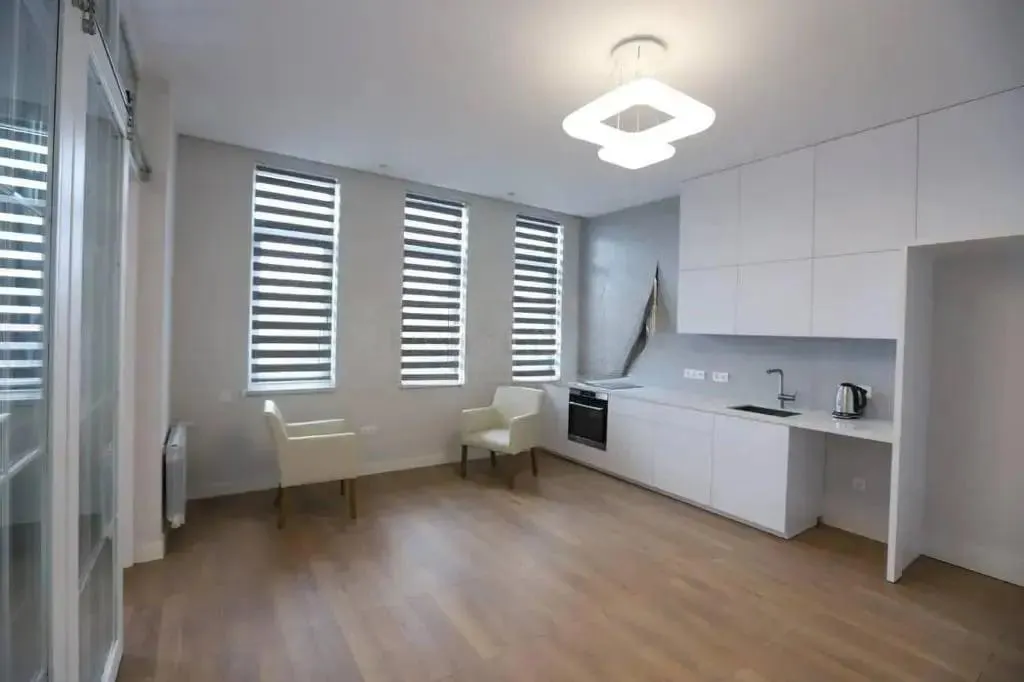 Дом, 7-комн., 600 м²