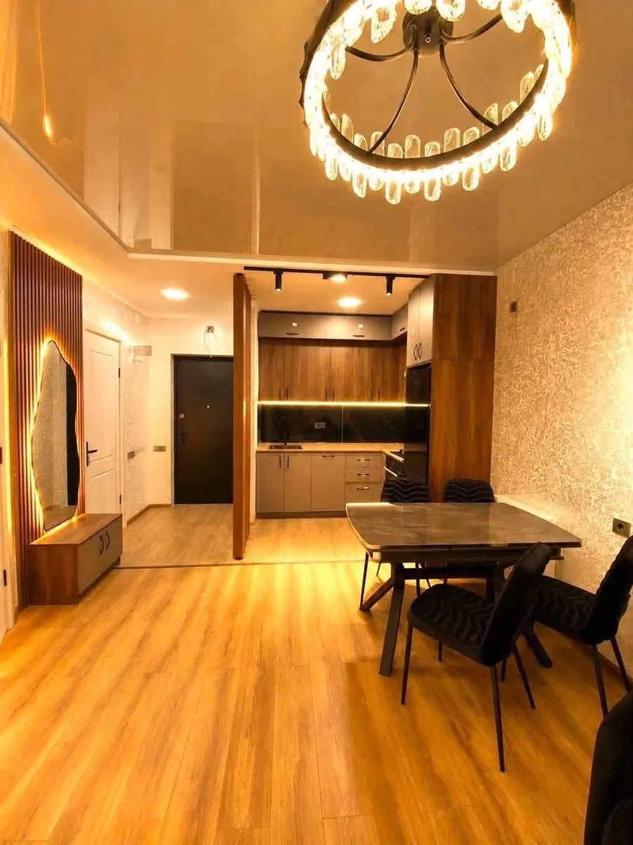 Apartment, 3-room, 70 m², Selim Khimshiashvili St, 20