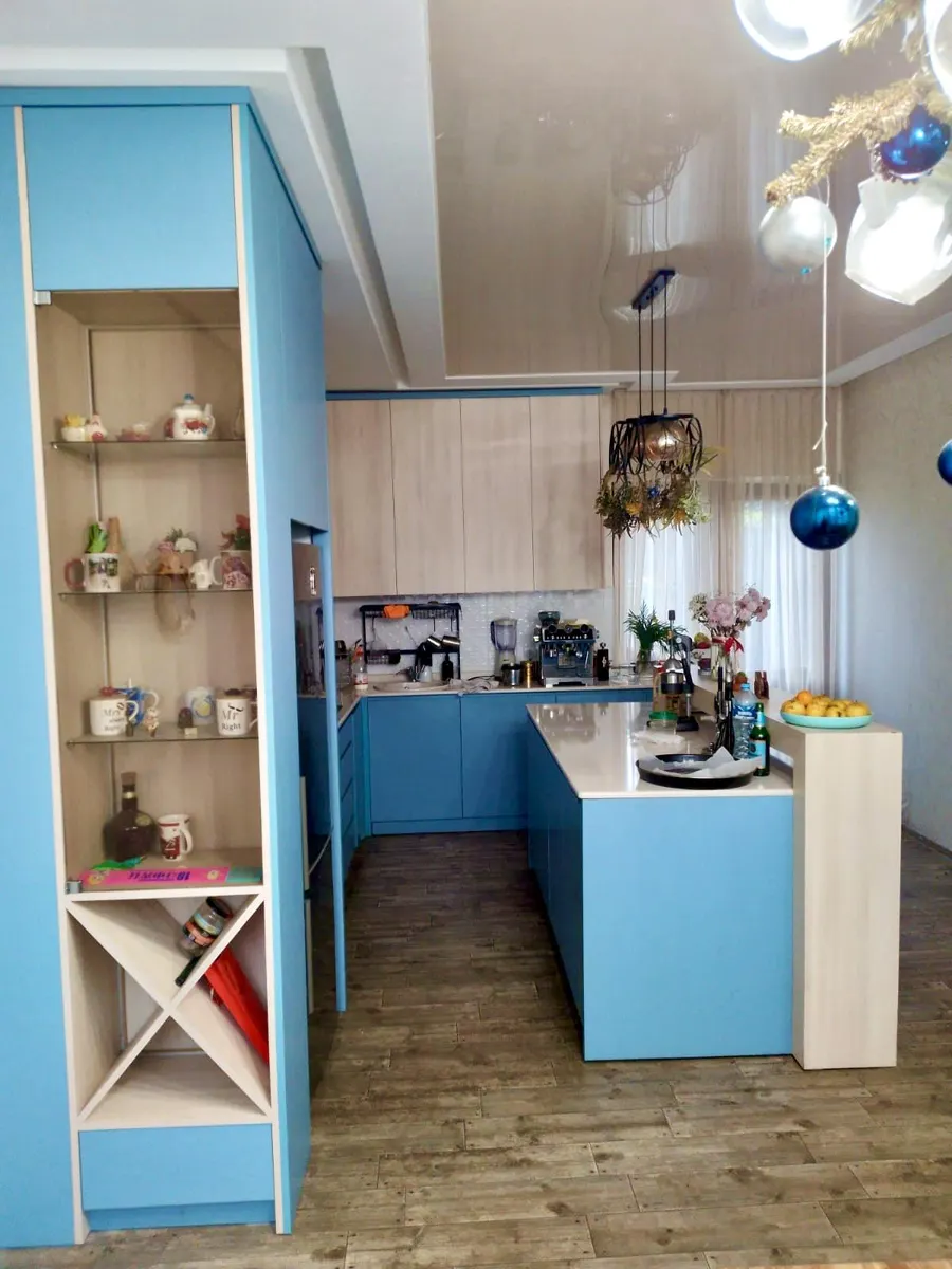 Дом, 5-комн., 423 м²