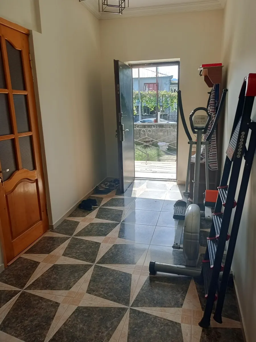 House, 4-room, 120 m²