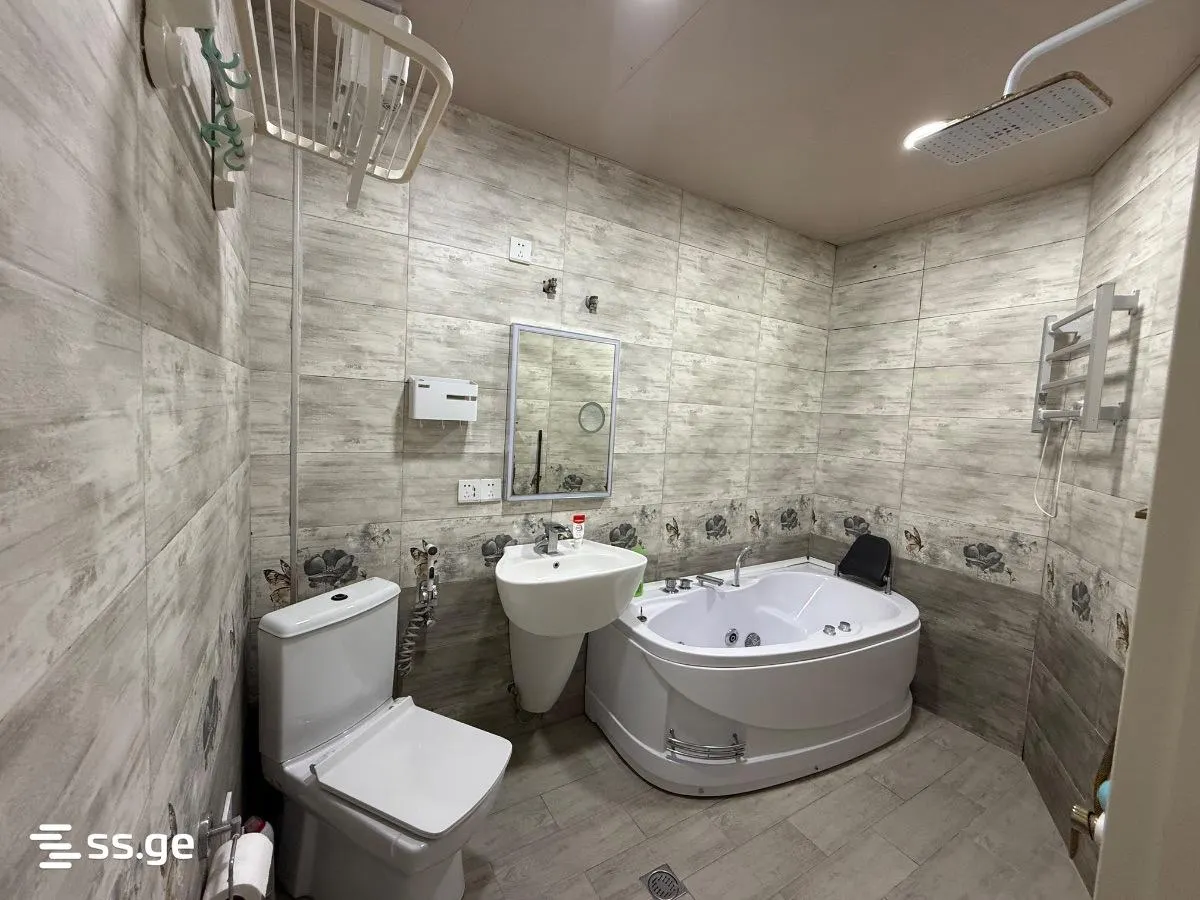 Квартира, 3-комн., 72 м²