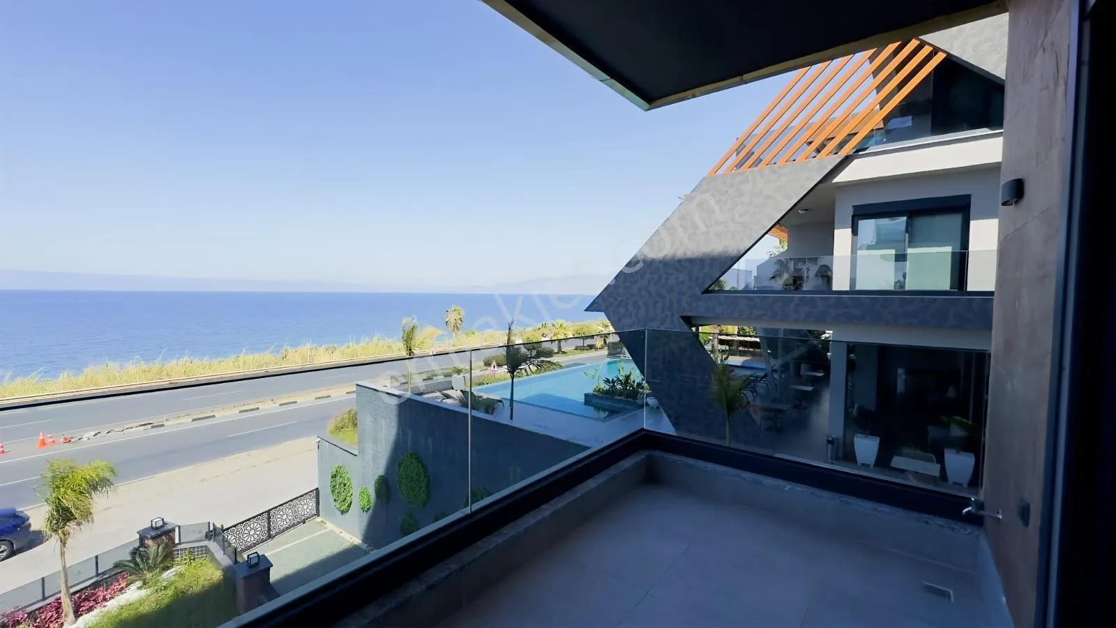 Apartment, 3-room, 125 m²