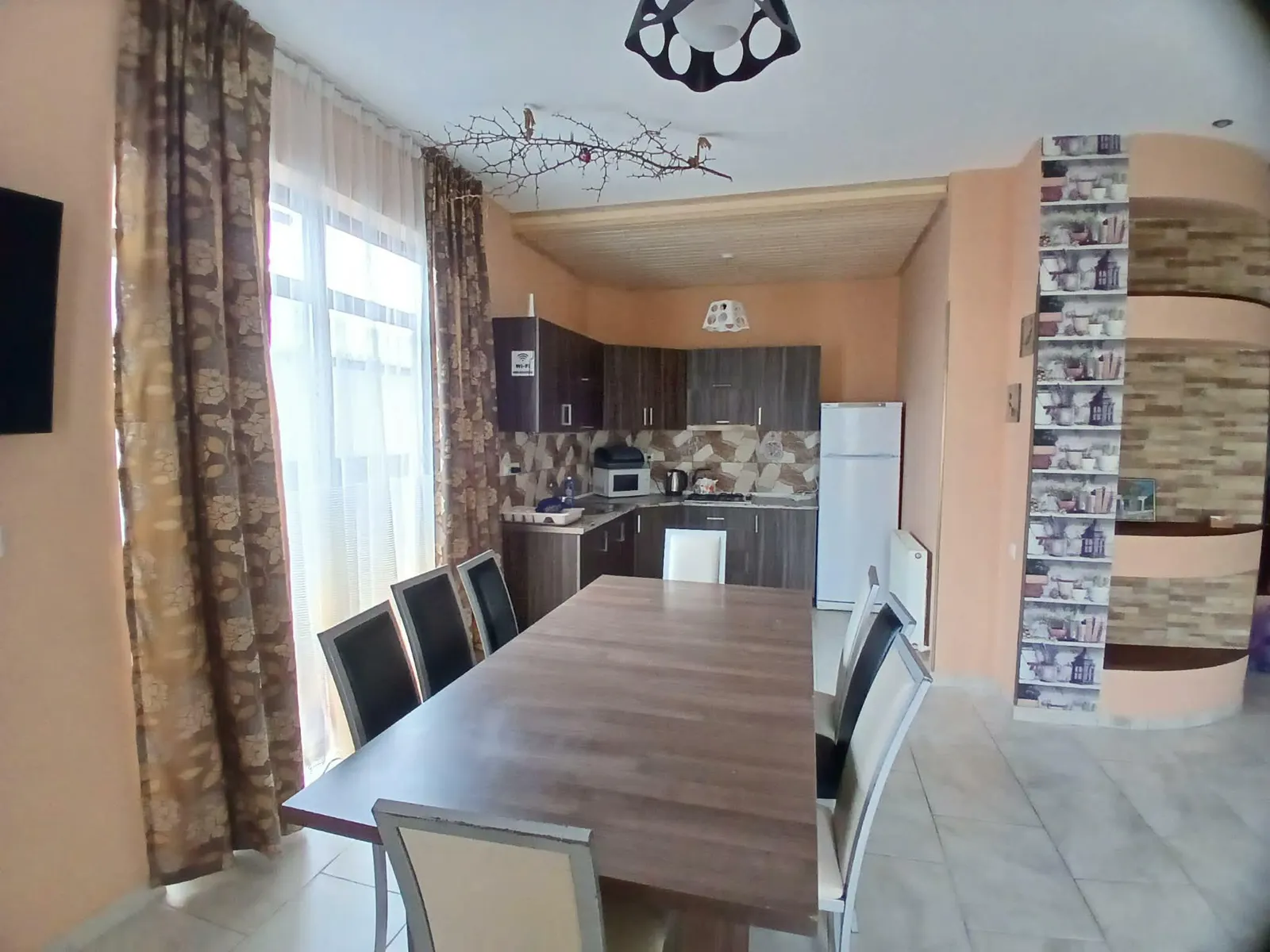 House, 3-room, 97.6 m²