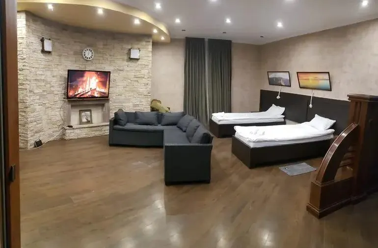 Дом, 5-комн., 580 м²