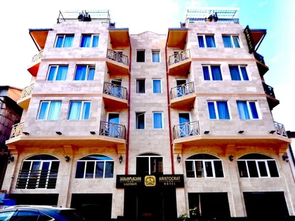 Дом, 2-комн., 500 м²