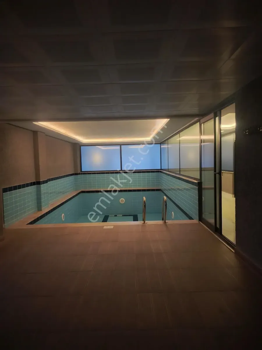 Apartment, 2-room, 65 m²