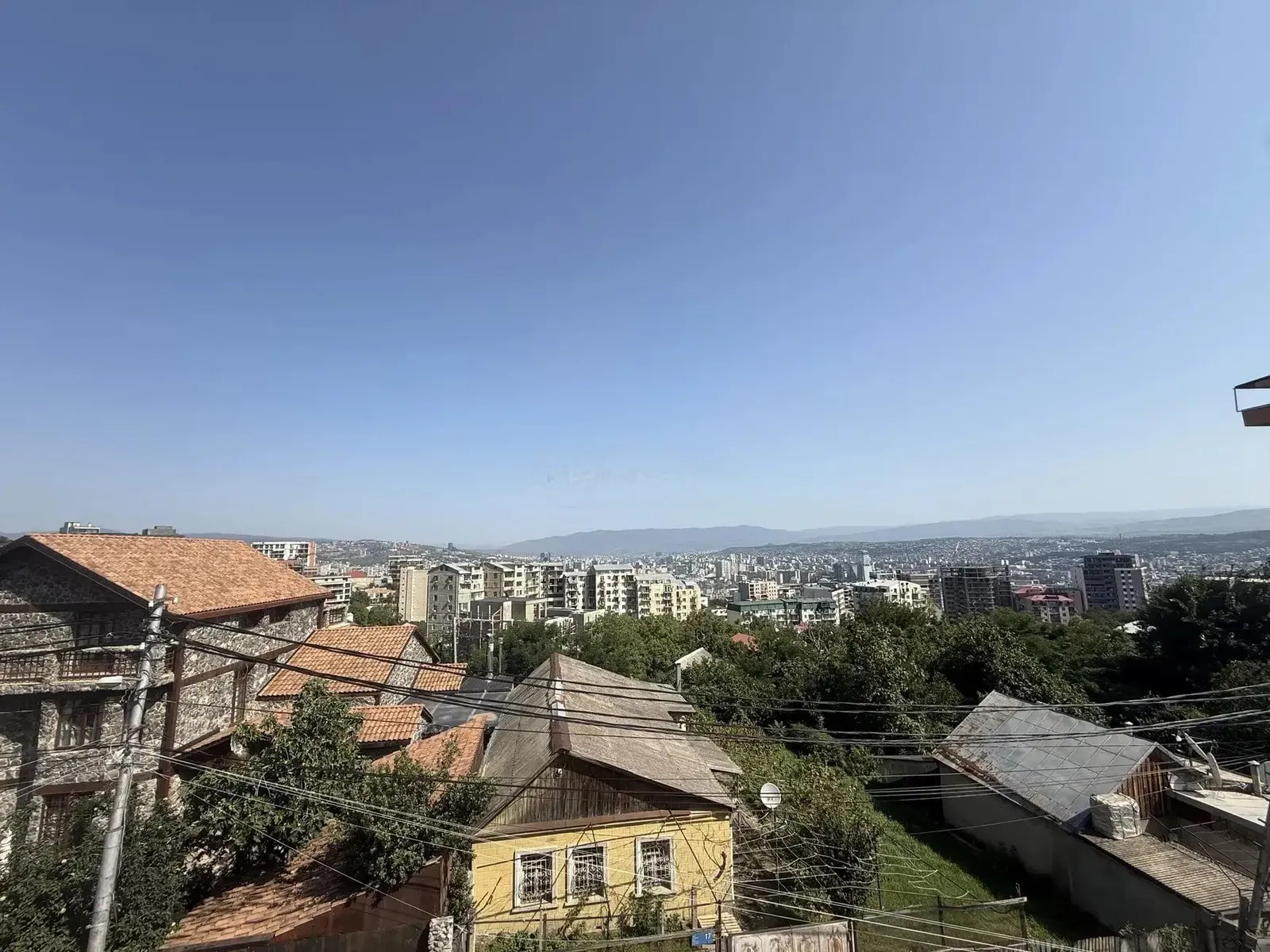 Дом, 6-комн., 220 м²