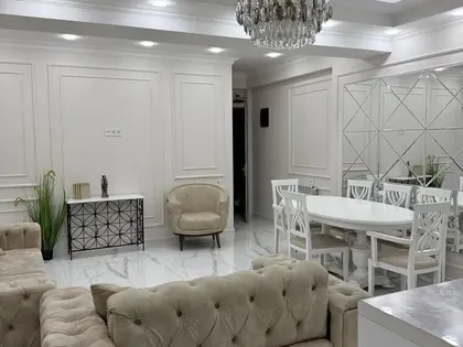 Apartment, 4-room, 140 m²