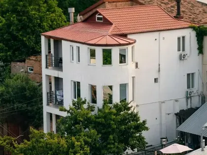 Дом, 10-комн., 250 м²