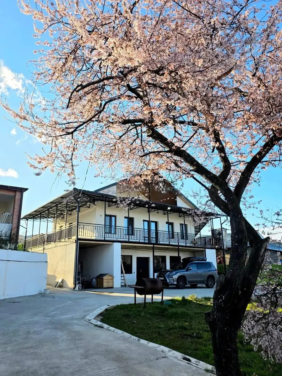 Дом, 10-комн., 390 м²