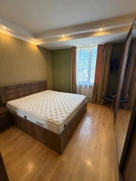 Квартира, 3-комн., 124 м²