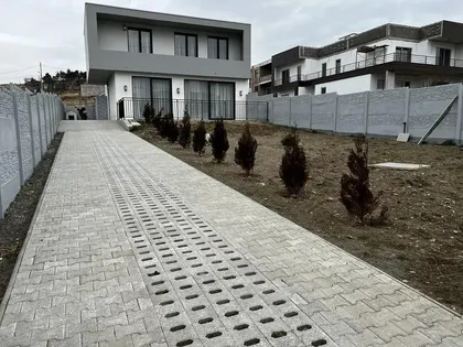 Дом, 5-комн., 200 м²