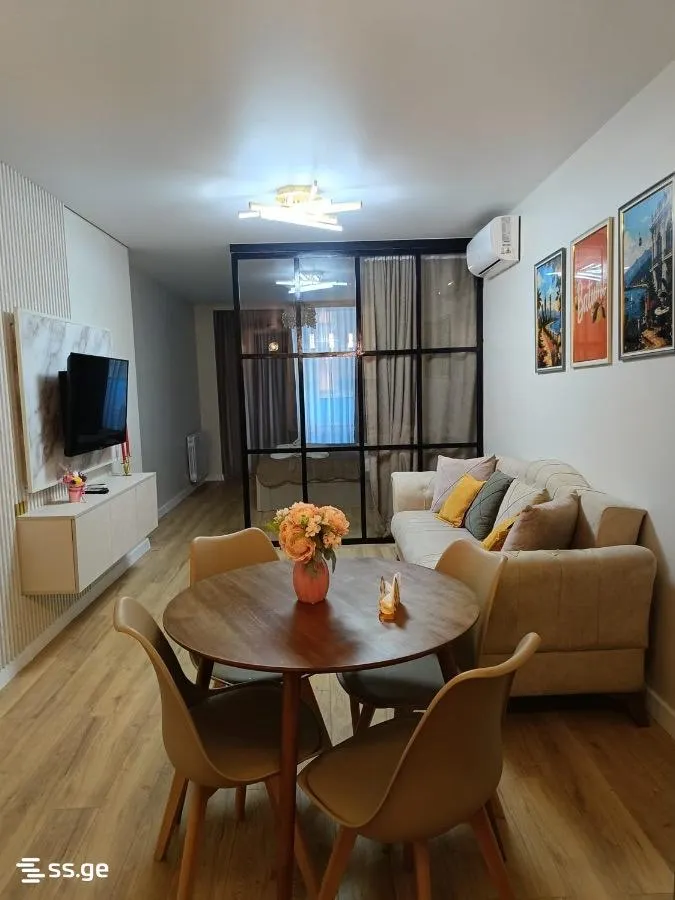 Apartment, 2-room, 49 m², Rainbow