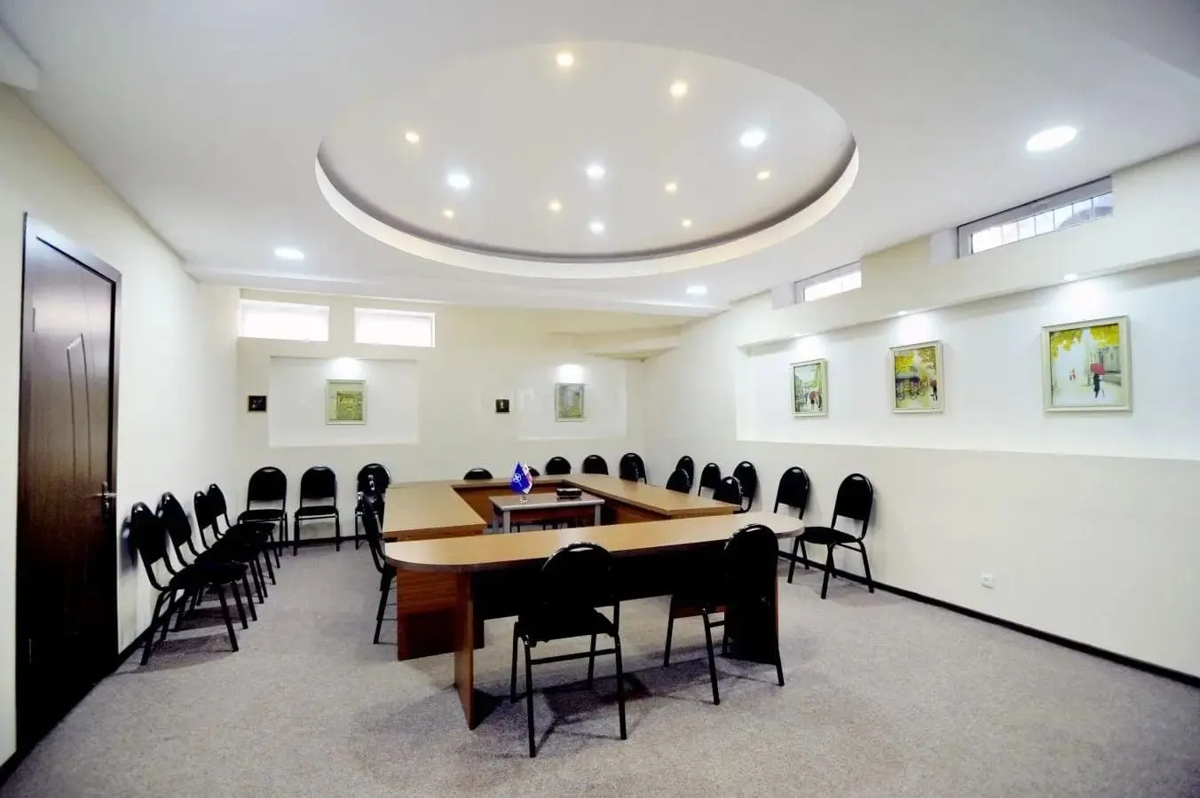 Дом, 10-комн., 600 м²