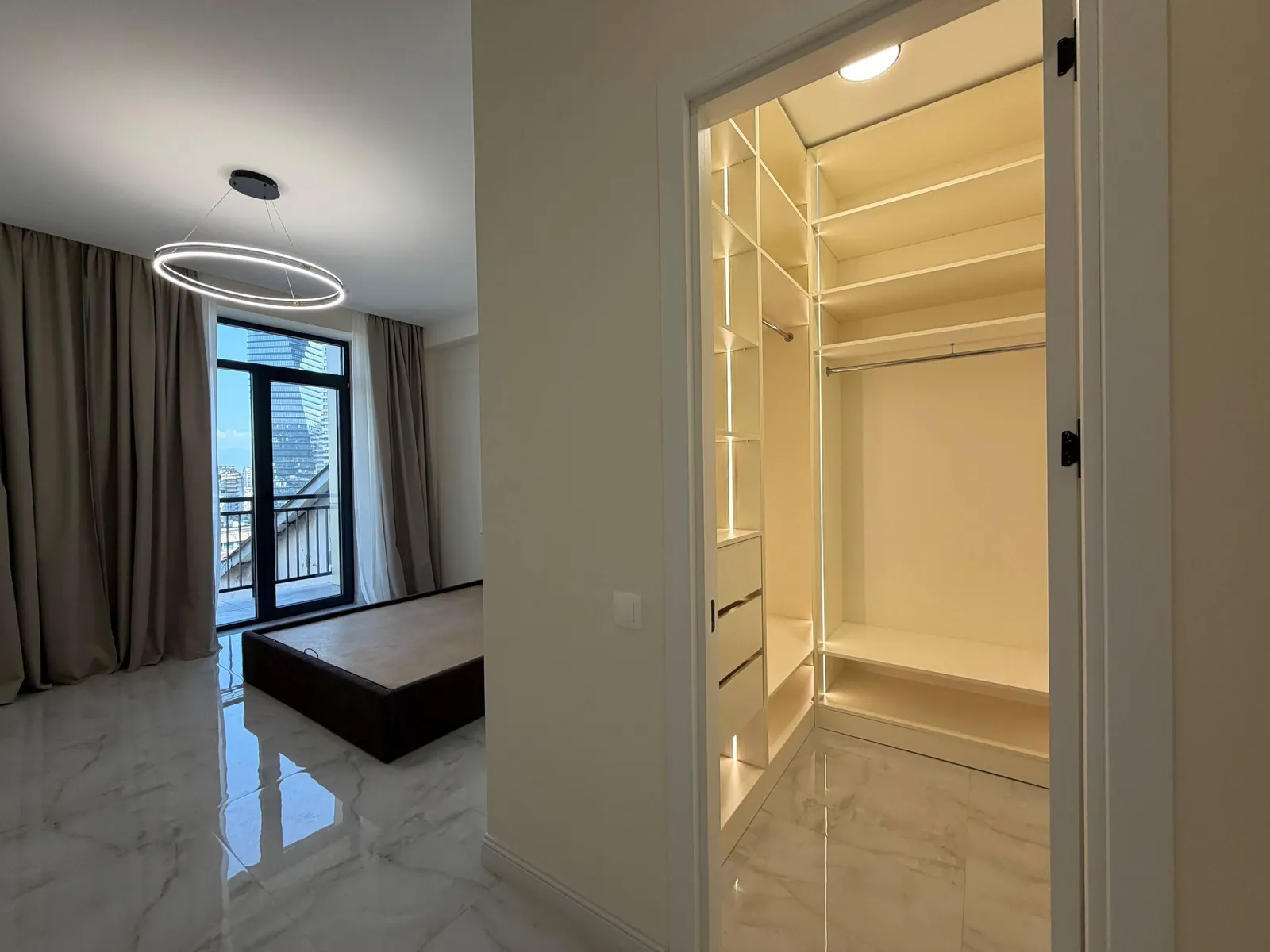 Apartment, 3-room, 140 m², Hausart Vake Park Plaza