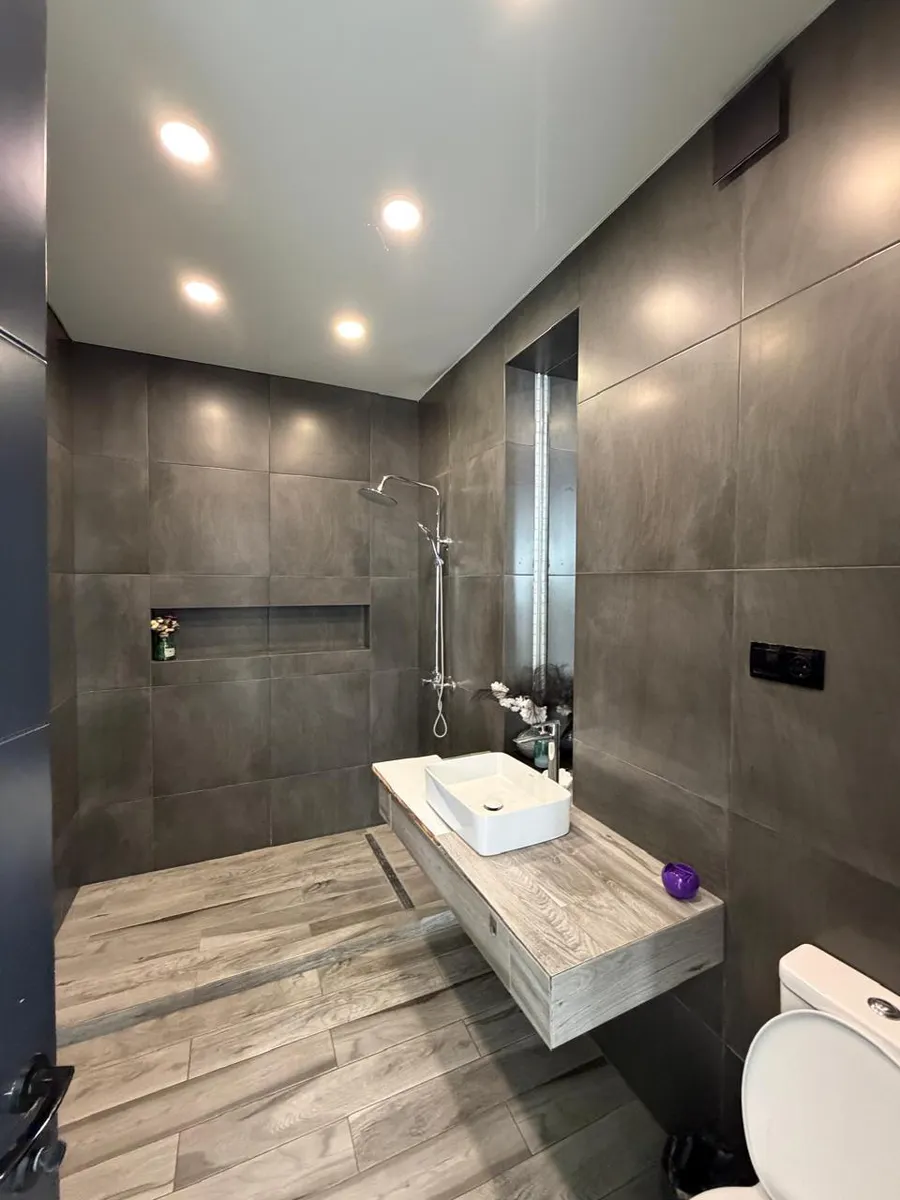House, 5-room, 800 m²