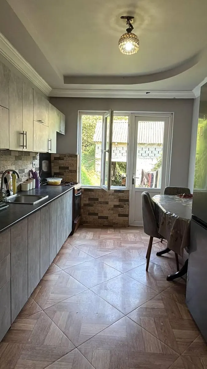 Дом, 6-комн., 220 м²