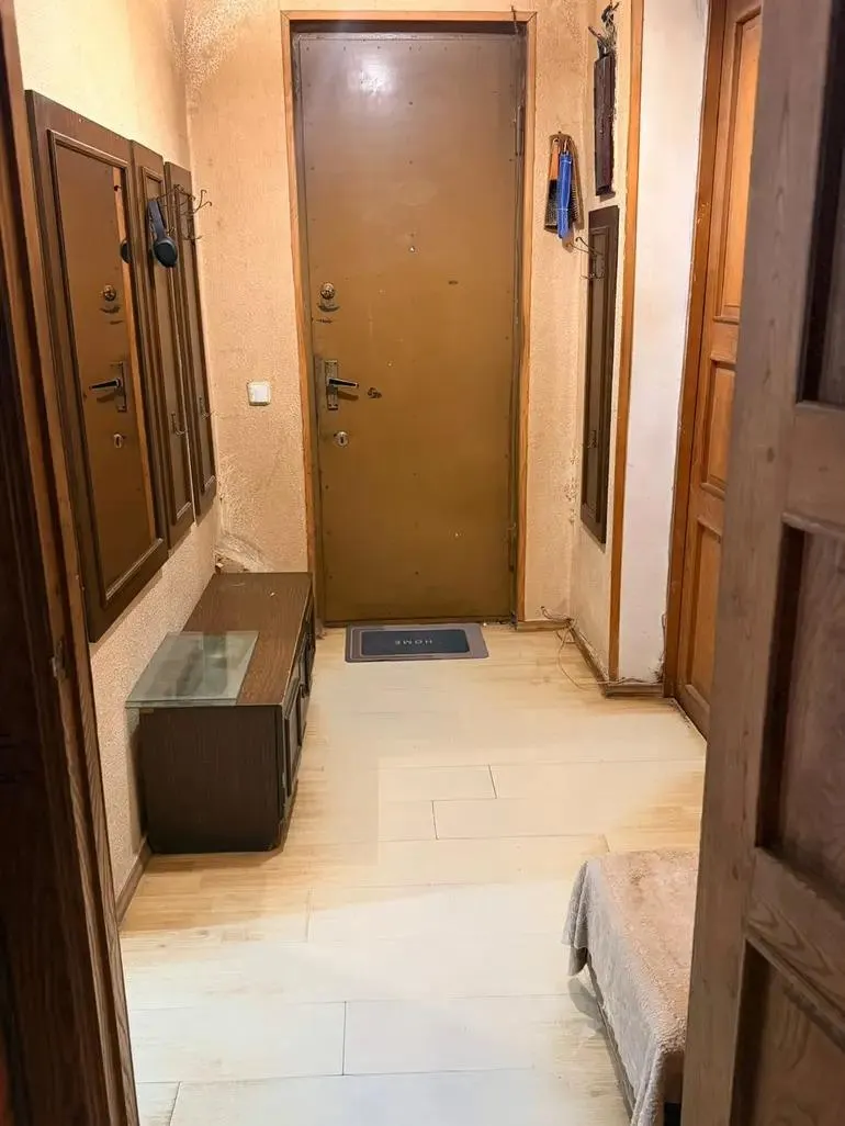 Квартира, 3-комн., 90 м²