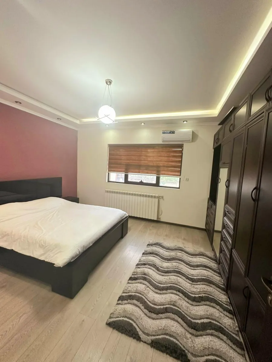House, 6-room, 600 m²