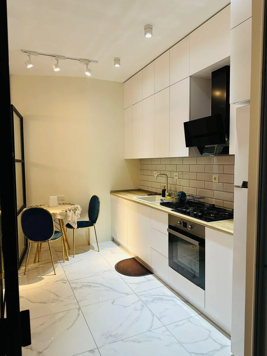 Квартира, 3-комн., 90 м²